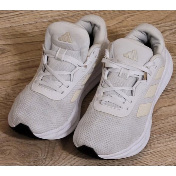 Adidas Women's Galaxy 7 Running Shoes Size 8.5 White with Black Pre-owned - Picture 1 of 6